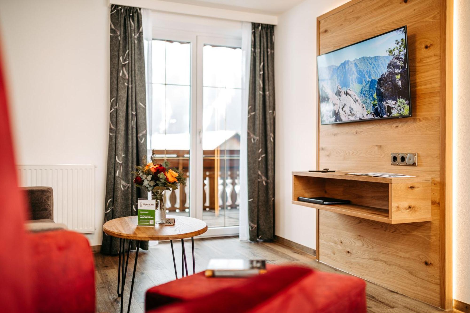 Hotel Alpenstueble Appartements Mittelberg Eksteriør billede